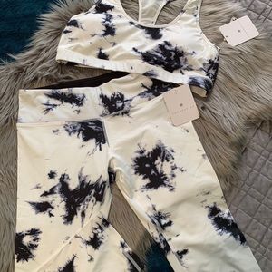 Yogareflex workout outfit.